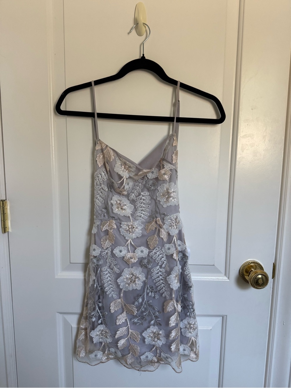 Lucy in the Sky Embroidered Floral Dress in Light Gray & Champagne